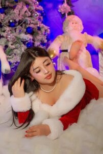 Susana_lee It's starting to get hot in Pol Norte🎄🔥❄️ Pic