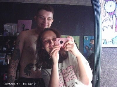 Mark_and_Wendy Public  3টি ছবি