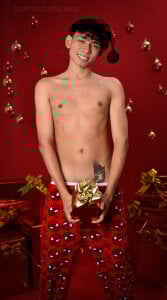 Daviid_laidd Hot Xmas 🎄💝🎁 Gambar