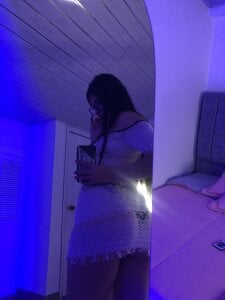 hollycute__ 😏😏 Pic 2