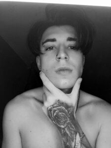 Yofukashii Public Pic 3