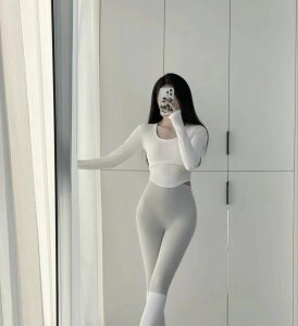 Lingzi- Public Pic 8