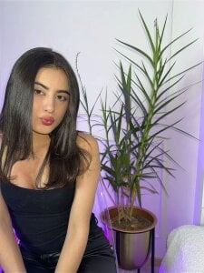 imsofi_kf Look at me Pic