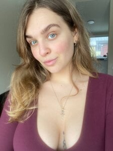 Cara__Mell