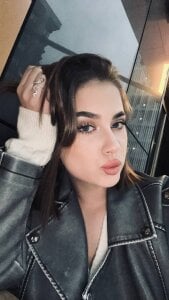 EmberJoyy Public Pic 4