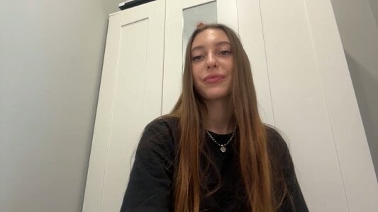 selena_favn Best view on the internet 💋 Pic 4