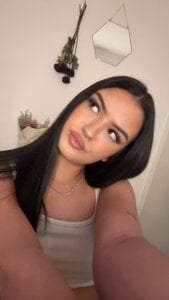 SuesseAlina Public Pic 2