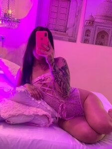 Hott baby👅💦𓂸 de Velvet_Rebel15  4 Imagens