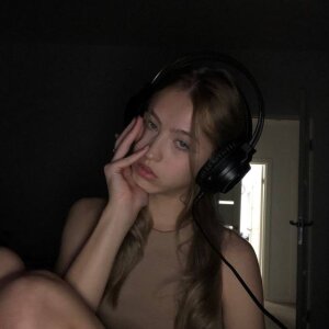 Moon_Silk Public Pic