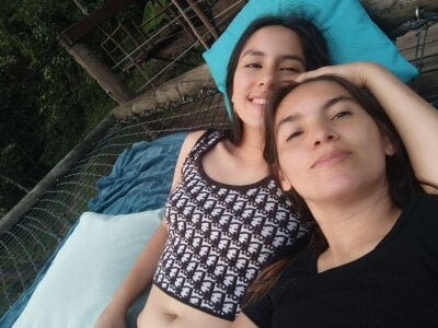 Emily_and_Soffy gampling day❤️‍🔥🥰✨ صورة واحدة|Emily_and_Soffy gampling day❤️‍🔥🥰✨ صورتان|Emily_and_Soffy gampling day❤️‍🔥🥰✨  6 صور|Emily_and_Soffy gampling day❤️‍🔥🥰✨  6 صورة