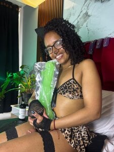 69_artemisa My new toy🥵 Pic