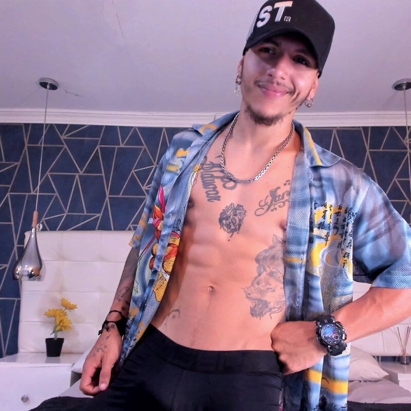 DanteLuxx Trending Pic 3057