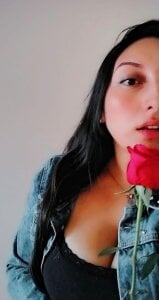 Valeria_montana_ Public Gambar