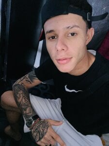 Zeus_Bigcock21 Public Foto 9