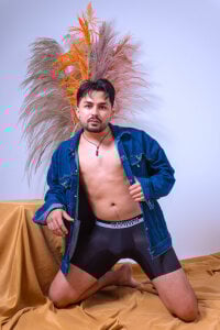 JonnSnow_ Public Pic 8