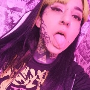 Dacota_Dmone01のDo you want to know if I'm pregnant?の 3枚の写真