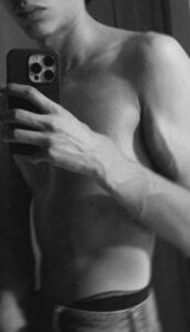 Skipsmorder's XXX Nude Photo 2