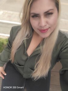 Blonde od Beautiful_blonde93  2 snímek