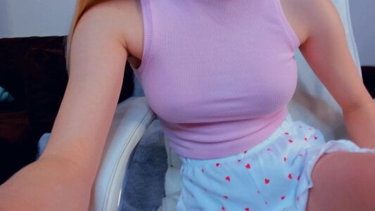 DanitaEibell close-up 2 Pic 2