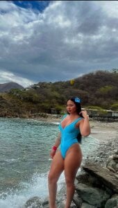 Ahincale beachy girl ♥ Gambar