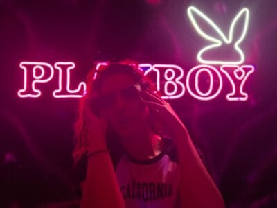 mariiahneedles bunny girl🥇🏳️‍🌈 Pic 3