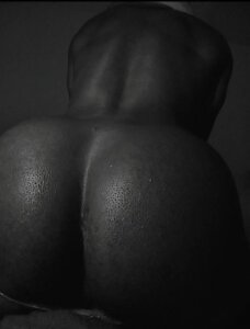 Glo-Ebony Public Εικόνα 5