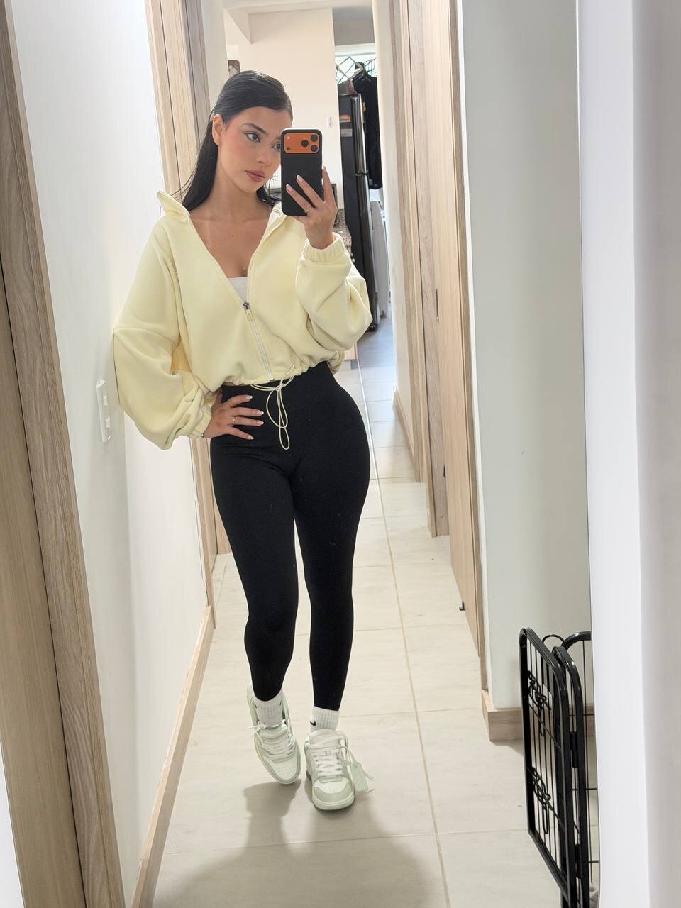 ElleDiane Trending Pic 9629