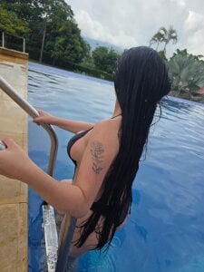 miel_gomez 💦👙 pool day Pic 2