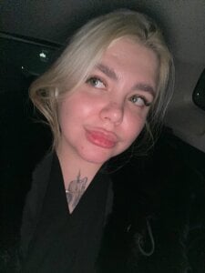 Public od AidraLegend  4 snímek