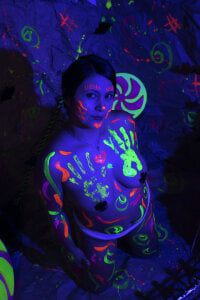 Emily_F_W PAINT HOT Pic 2