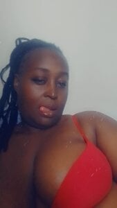 Eroticchocolate91 Hi I'm new here would love to experience new things I'm a bisexual individual ♥️ Pic