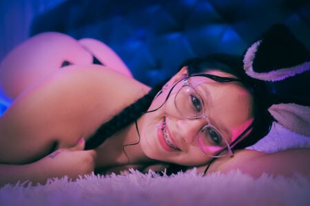 liz_catt sensual girl Pic