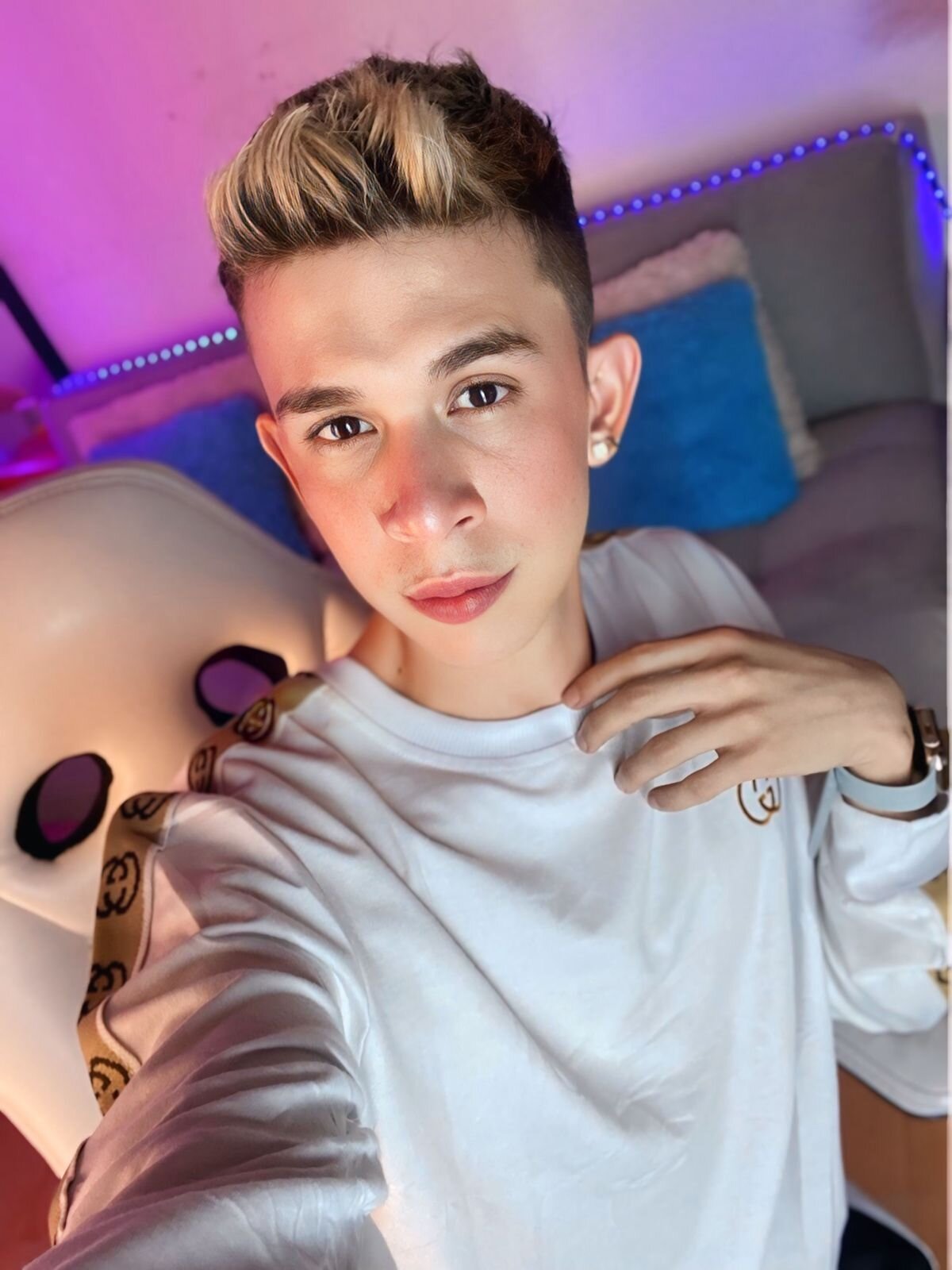 Трендове зображення  8737 Juaan_Diick