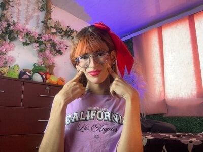 Alice_randyy kullanıcısının Joy and mischief albümü -  5 fotoğraf