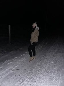 AlisaLives Public Hình 2