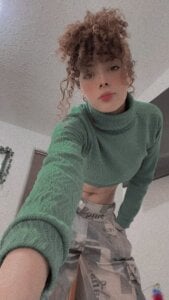 LioraVelvetC You like when I take control.” Billede 4