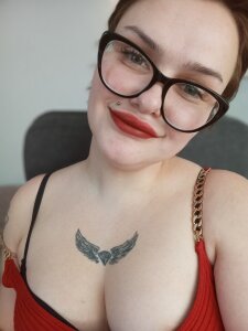 KamillaJei red new dress Pic 6