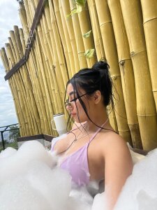 Hillary_williamss Public Pic 4