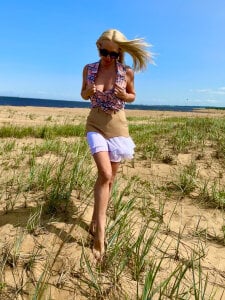 elza_mature Summer has begun Pic 8