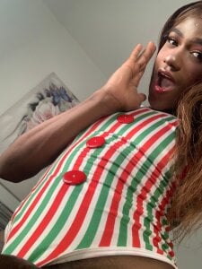 shantal_chocoletYour brunette woman is here, baby 🫦❤ ️‍🔥图片