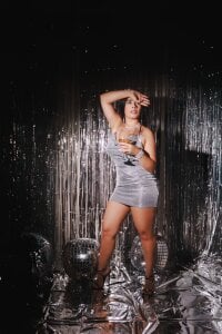 susan_zc ✨Happy New Year💫 Thank you for joining me, may this year be full of smiles and good times together Gambar 2