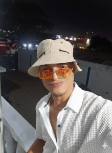 luis_hall kullanıcısının Noche de piscina albümü -  4 fotoğraf