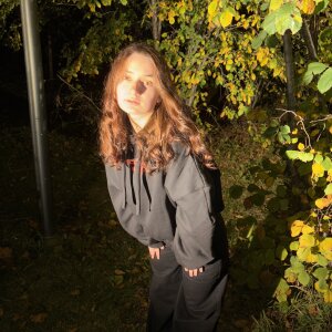 Lelia_Vibe 👩🏽‍❤️‍💋‍👨🏻🫶🏼 Pic 3