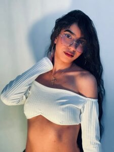 Camila_Reyess_