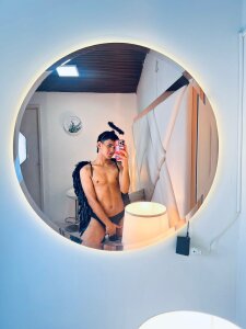 niall_falcon Halloween Gambar