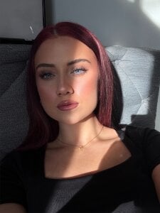 SweetJules18 Public Pic 3