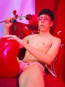 Neo_Twink Valentine's Day 💕  3টি ছবি