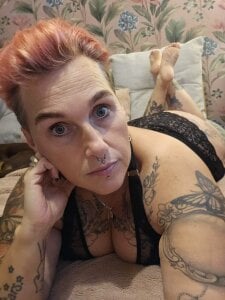 CurvyGilf_RubyX Public Foto 2