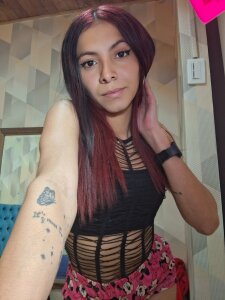 christinneshine Public Pic 6