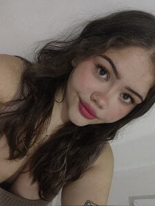 Emma-Roy Public Billede 3